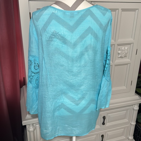 Sky Blue Blouse by Valerie Stevens with Lace Detail on Sleeves & Waist - Size XL - Picture 6 of 10